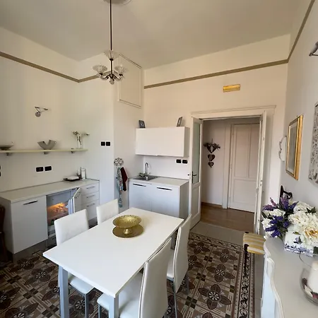 L'una Di Notte Bed & Breakfast 3*