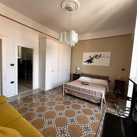 L'una Di Notte Salerno