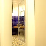 L'una Di Notte 3*
