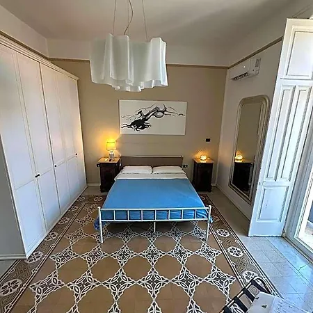 L'una Di Notte 4* Salerno